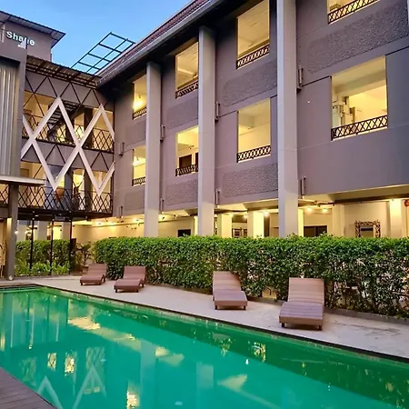 Shane Hotel